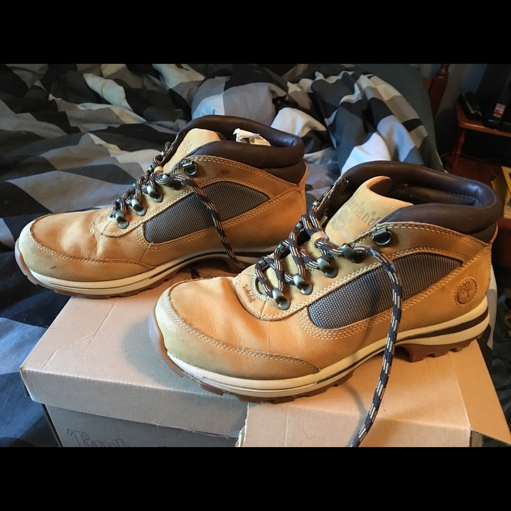 LIKE NEW Timberland Waterproof Field Boots 10.5
